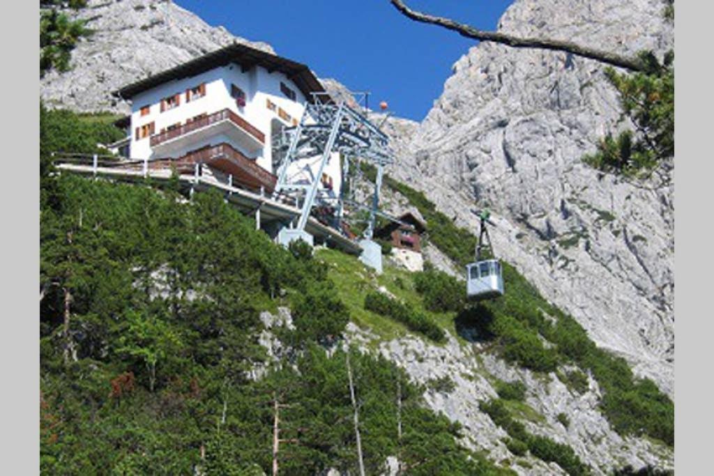 Alpenrelax Haus Weidmannsheil Wohnen Im Romantischen Forsthaus Werfen Exterior photo
