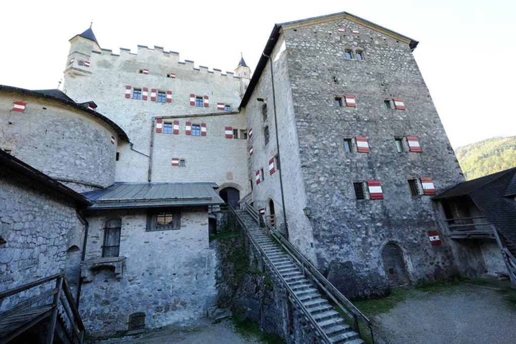 Alpenrelax Haus Weidmannsheil Wohnen Im Romantischen Forsthaus Werfen Exterior photo