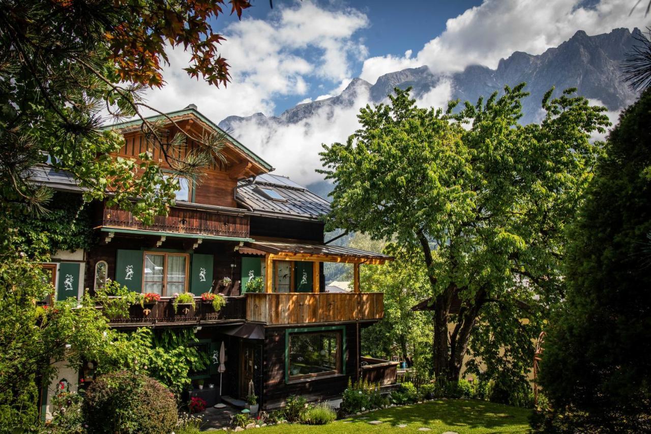 Alpenrelax Haus Weidmannsheil Wohnen Im Romantischen Forsthaus Werfen Exterior photo